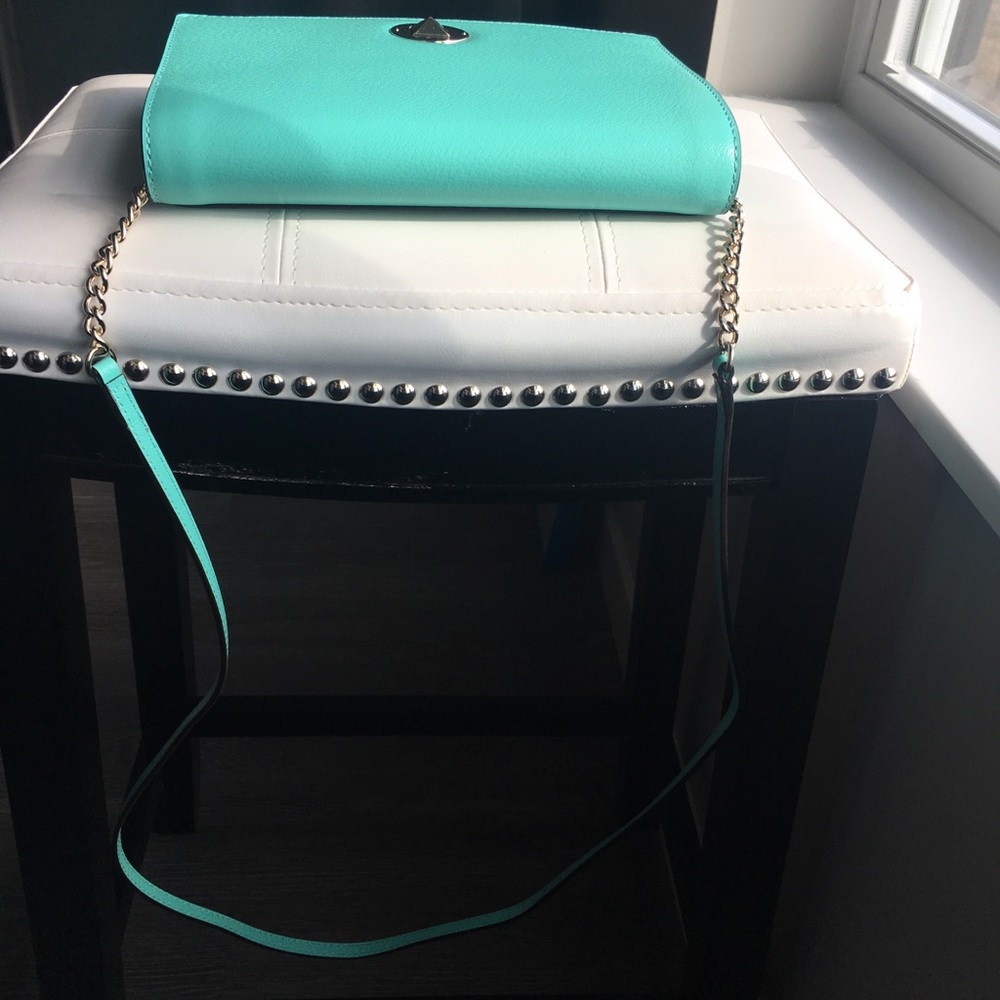 Kate Spade leather crossbody turn lock closure - Picture 7 of 8